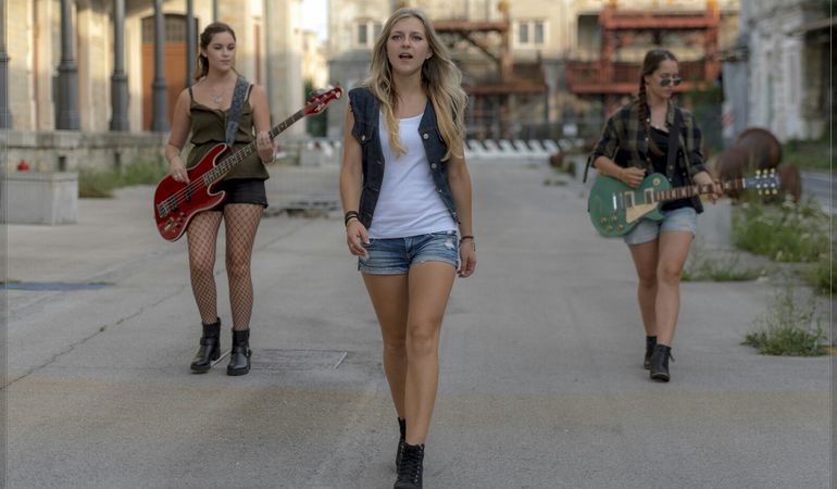 Nuovo singolo e video della band Maskara!