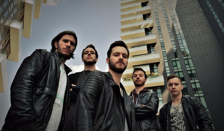 Fly or fall: il nuovo video dei Deep As Ocean