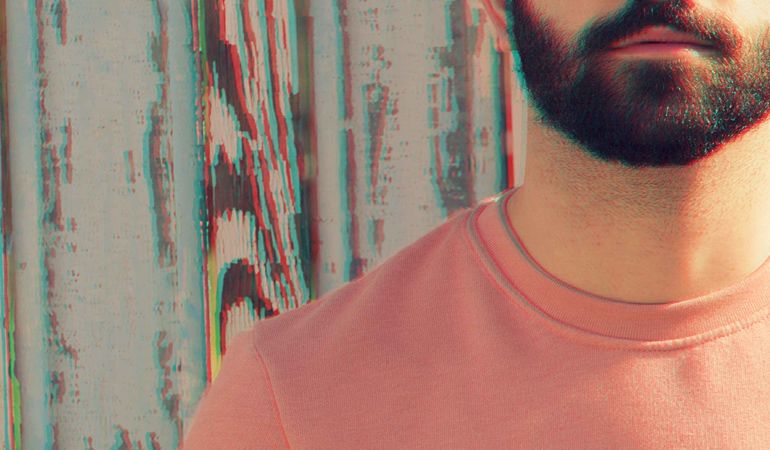 Luca Capizzi in radio con il nuovo singolo "Siamo uguali"