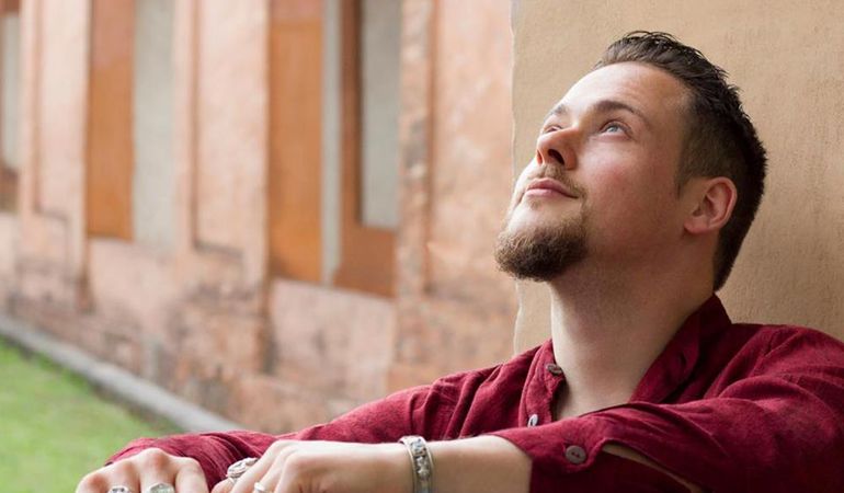 "La storia più bella": Nicholas Menegatti e il suo primo album