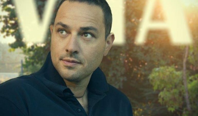 Leonardo Tredicini presenta "Noi due nel tempo" il secondo singolo estratto dall' album "Vita".