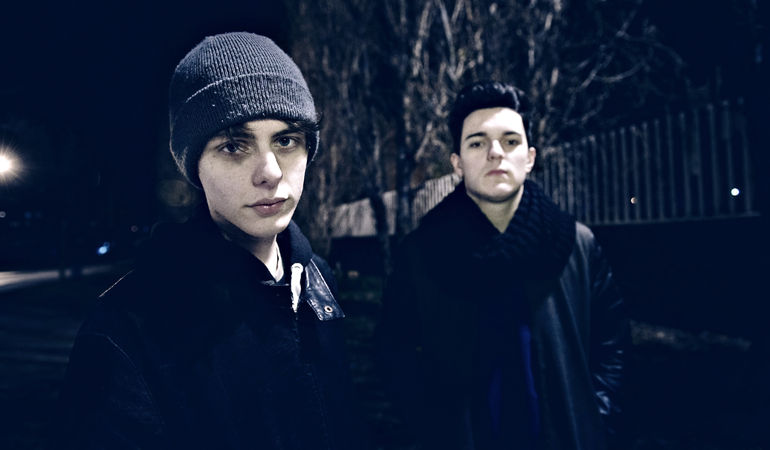 PRIMO ALBUM DEGLI URBAN STRANGERS PRODOTTO DA CASA LAVICA RECORDS