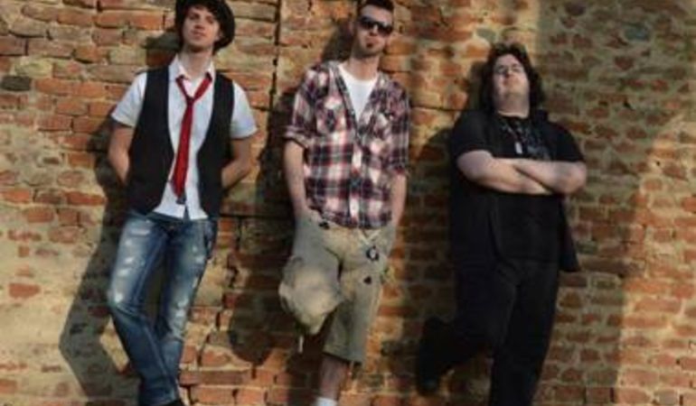 The Pub 73 in radio da fine Luglio con il nuovo singolo "All pictures night" primo estratto dall'album Bomb Tracks.