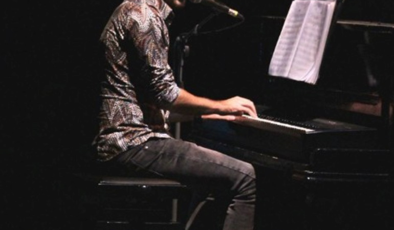 MATTIA FODERÀ vince la terza edizione del talent per autori di canzoni