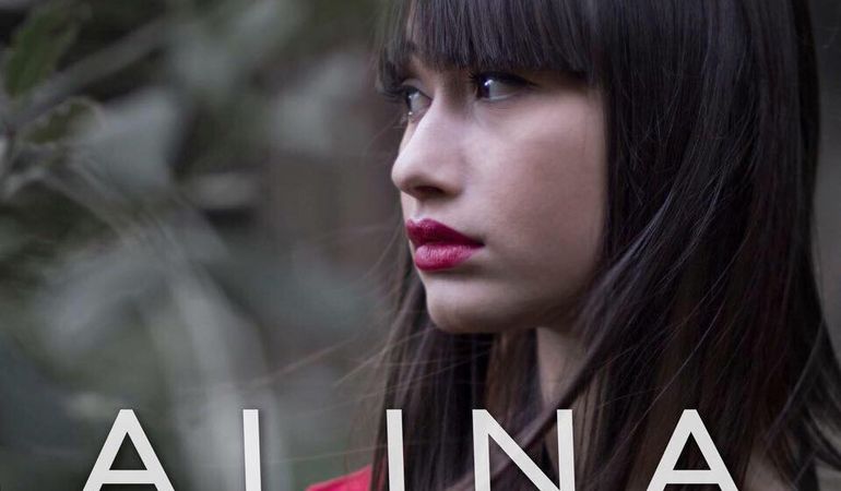 “Semplicemente Sarebbe Più Vero”: il primo singolo di Alina Nicosia